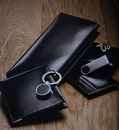 ゼニア財布 いろいろ